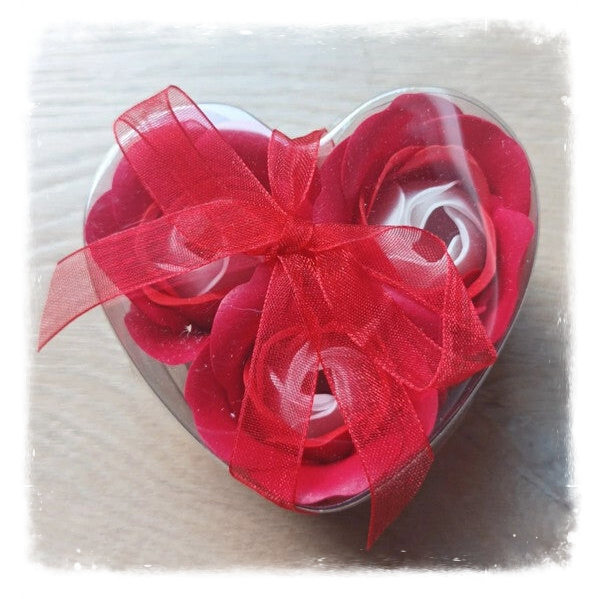 Boîtes de 3 Roses de Savon Boîte Cœur - Rouge
