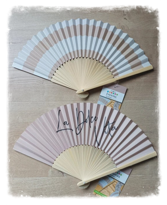 Eventail en bois nude
