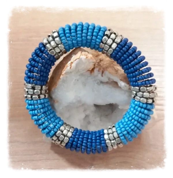 Bracelet perles de rocaille et métal extensible - Bleu et argenté