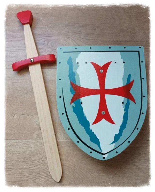 Bouclier Templier et épée rouge en bois