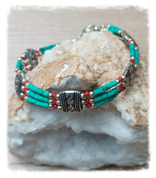 Bracelet ethnique népalais artisanal pierres et métal