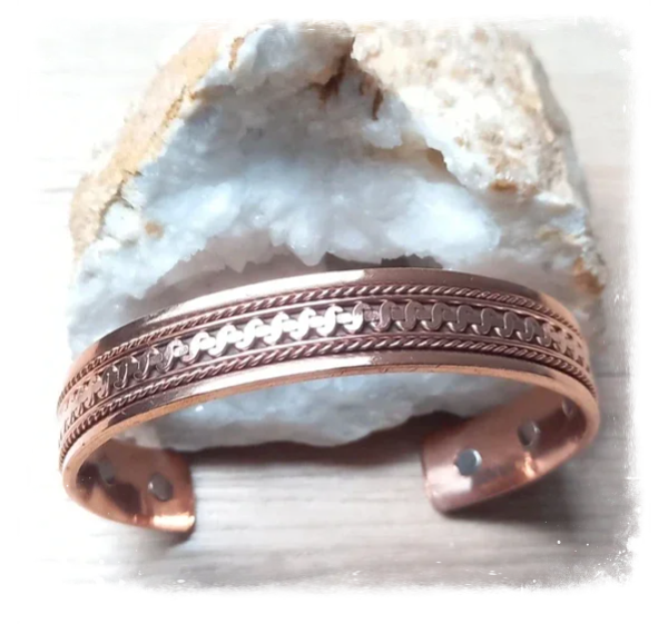 Bracelet massif cuivre et aimants motif chaine torsadée (Ref.007)