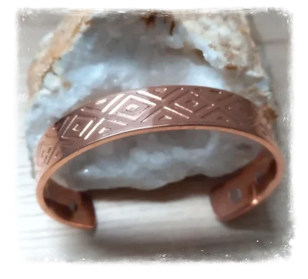 Bracelet cuivre massif et aimants motif losanges (Ref.010)