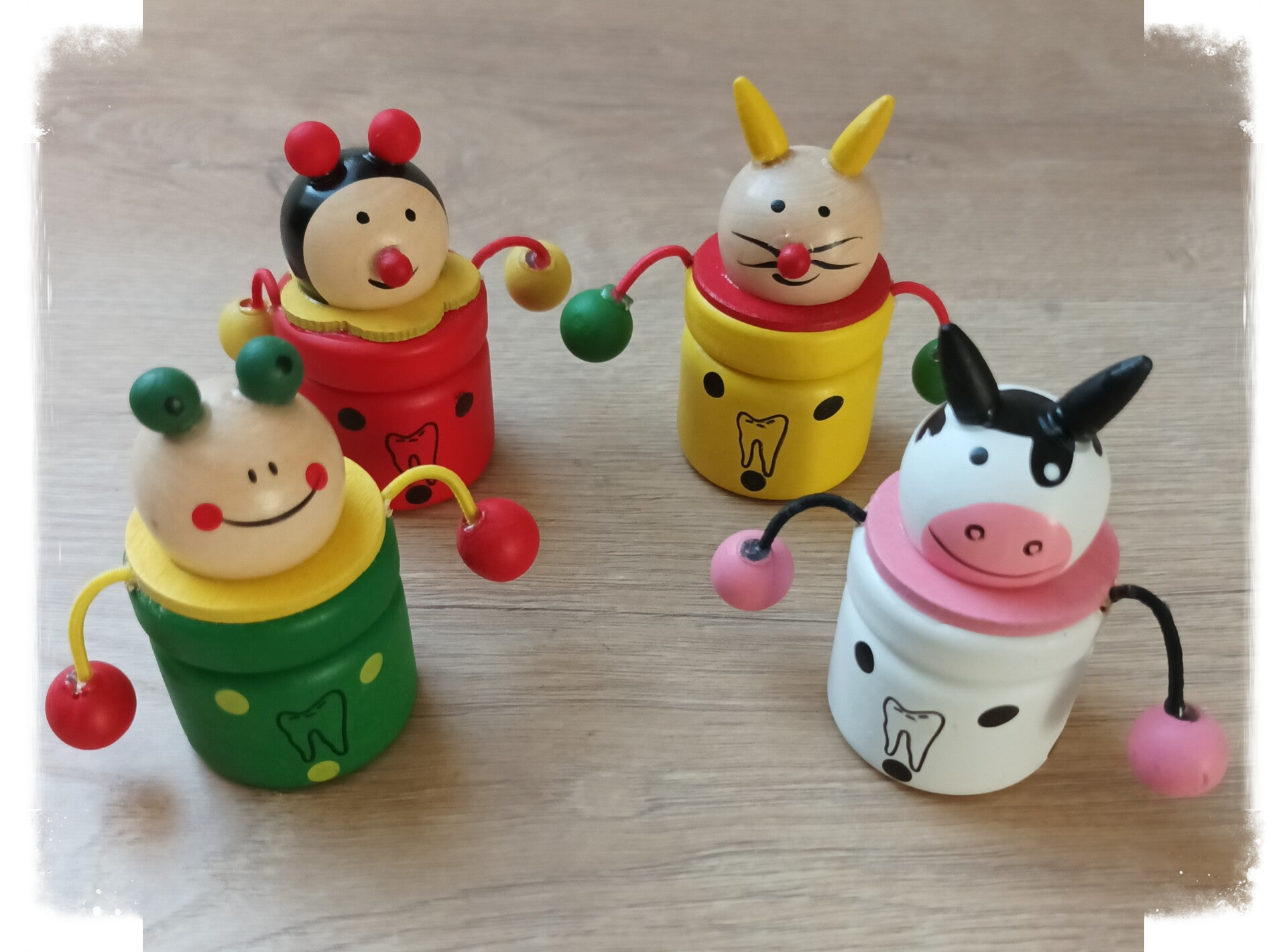 Boîte à dents bois animaux