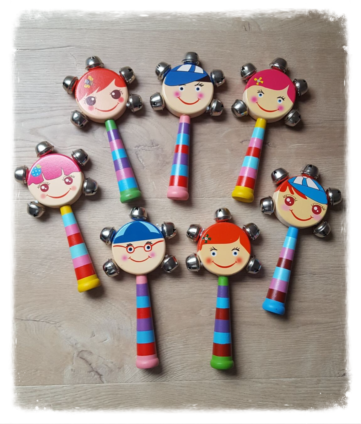 Hochet bois clochettes