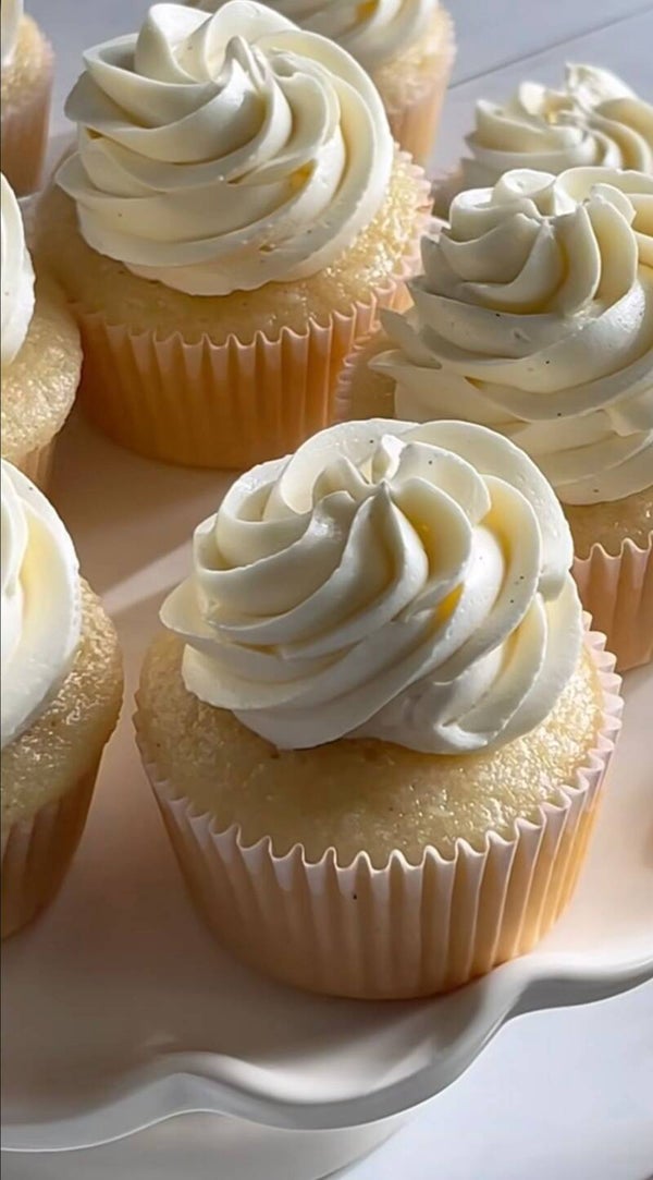 Dozen Vanilla Cupcakes