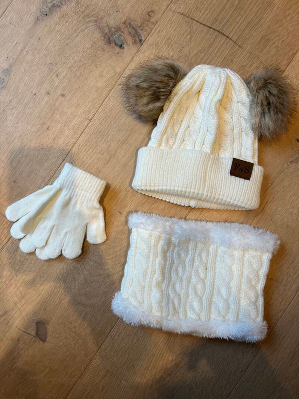 Set muts, sjaal en handschoenen Fas jeans wit