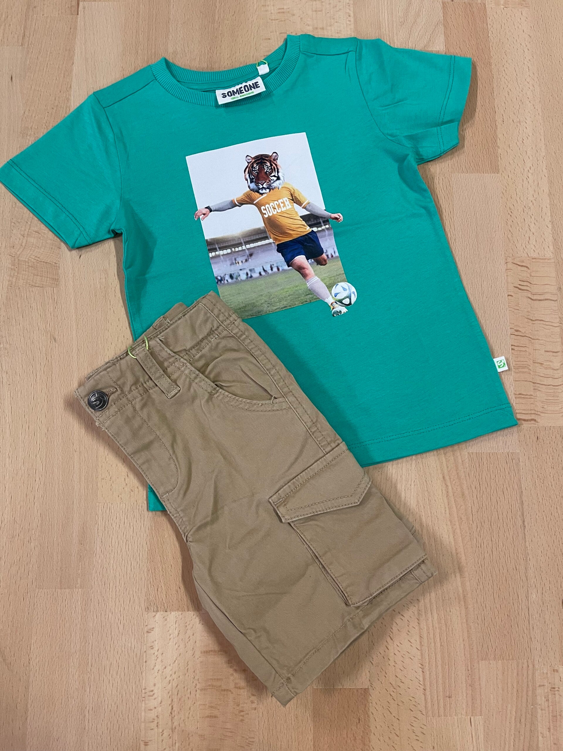 Tshirt Assist tijger  Someone  groen Jongen zomer