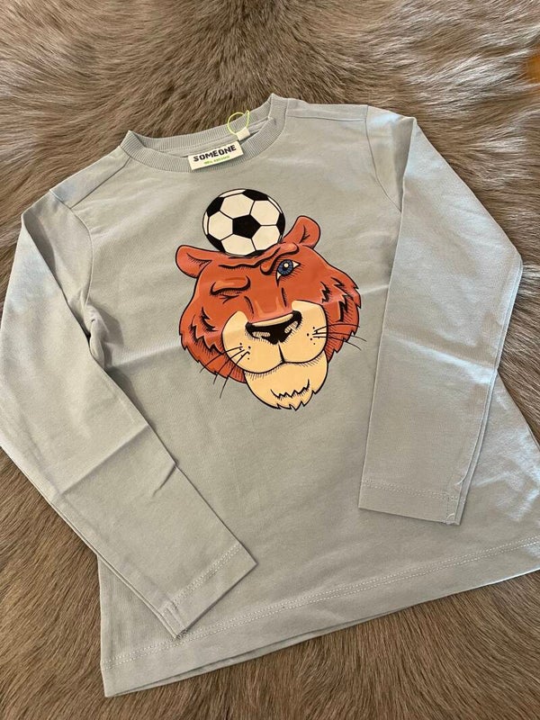 Tshirt Kylian Someone Jongen A Winter lichtbl leeuw