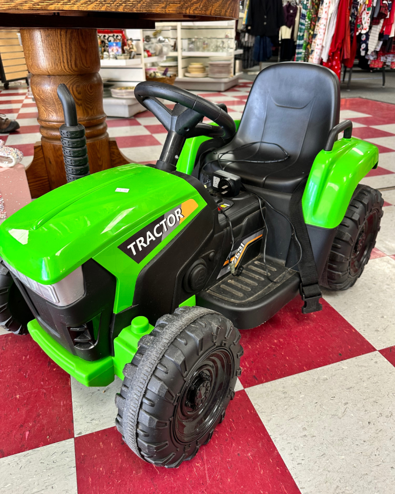 boys-tractor-standard.png