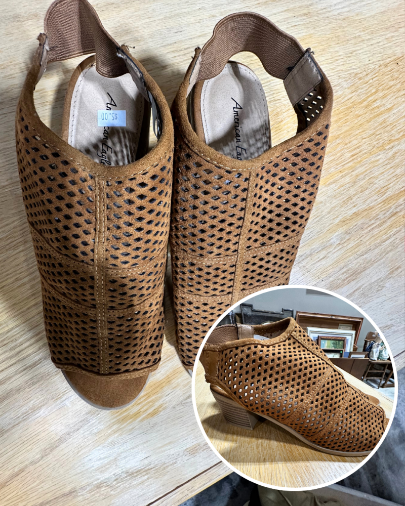 suede-sandals-standard.png