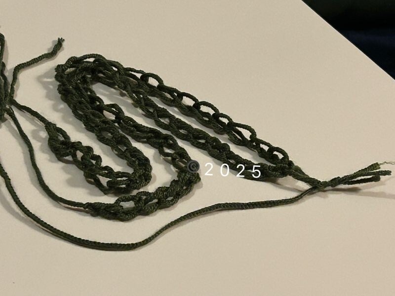 Green braided&crocheted bookmark