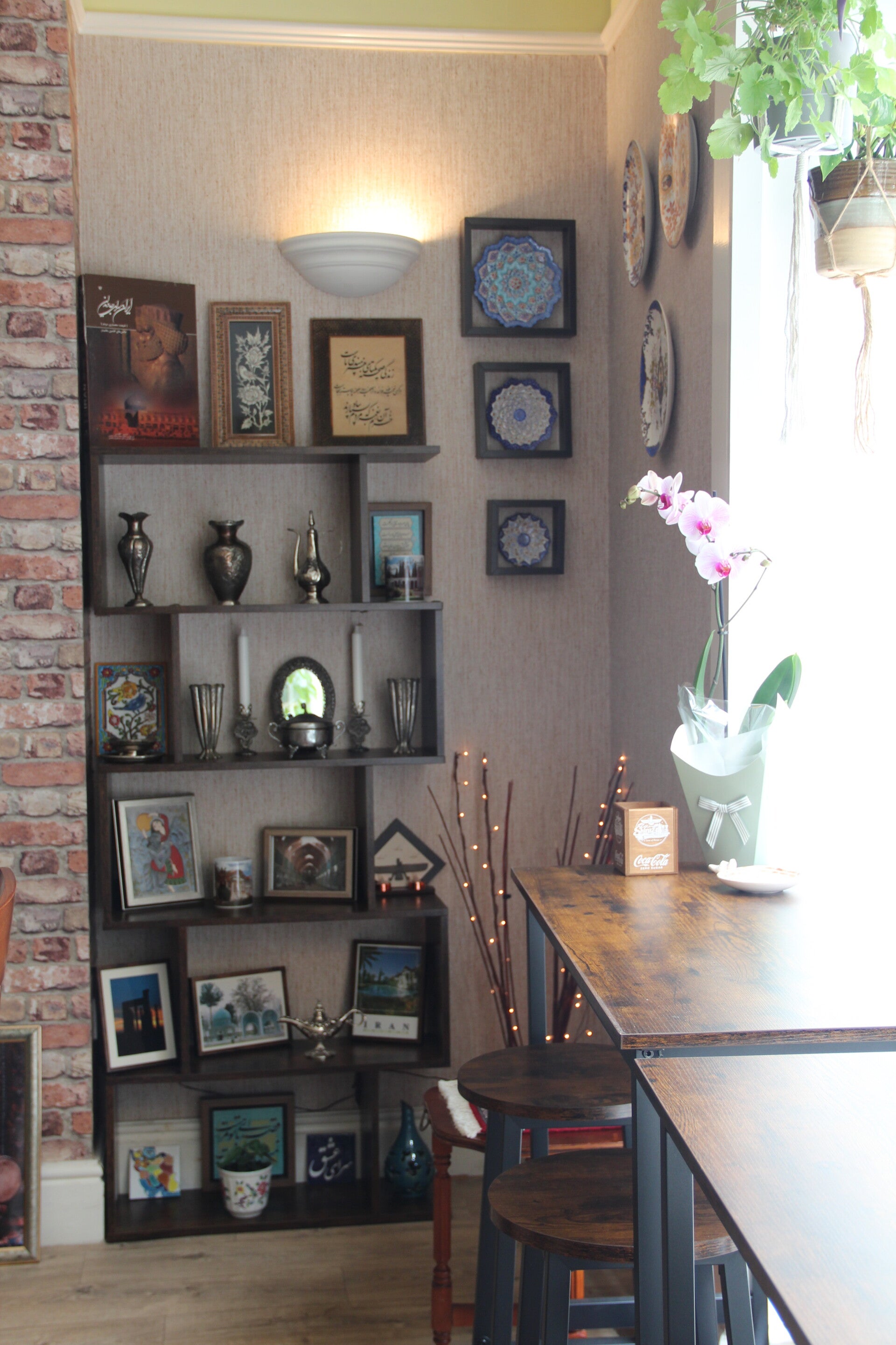 Cafe Shiraz culture corner