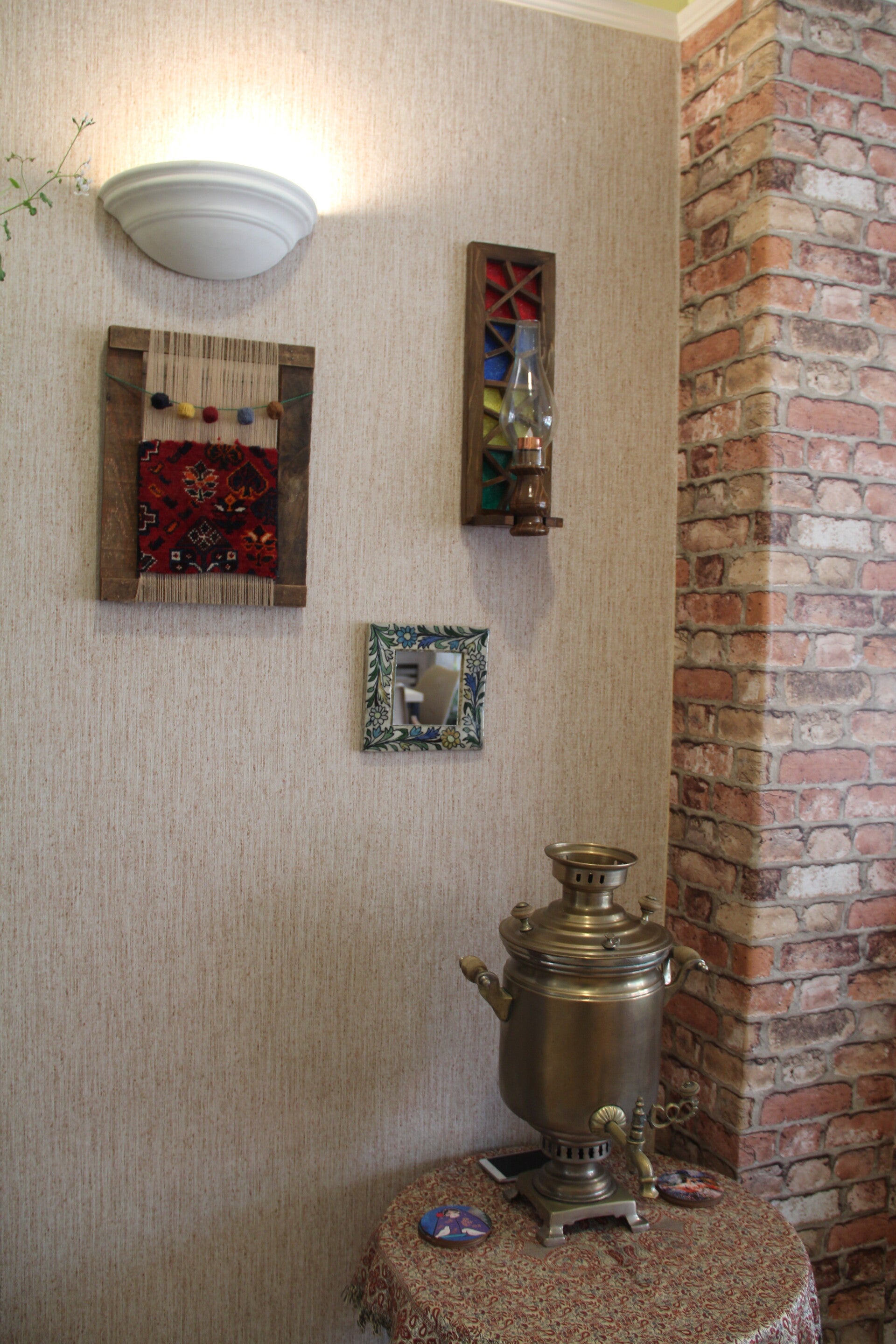 Cafe Shiraz wall decor