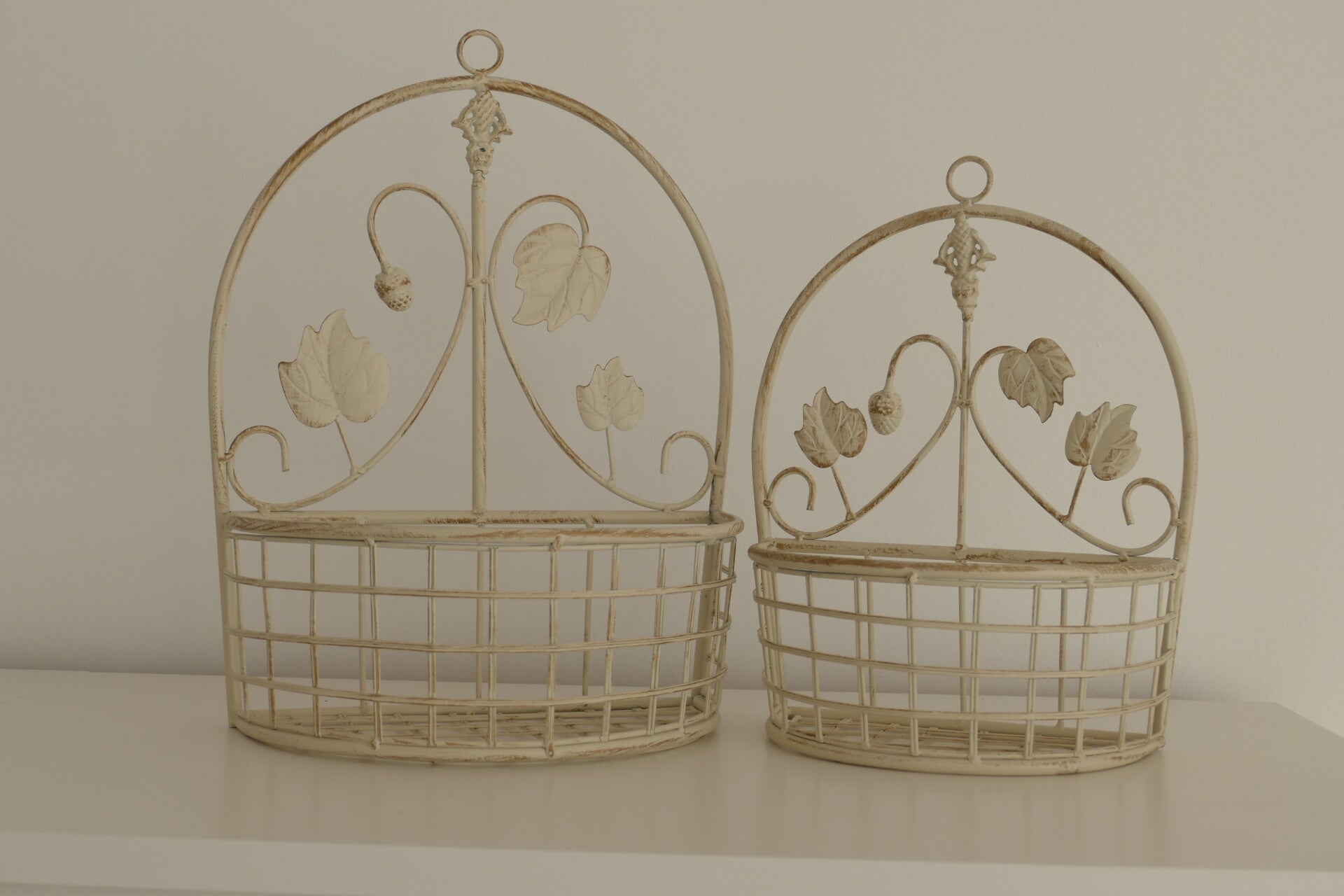 Nicolaja brocante wandmanden set van 2 wit