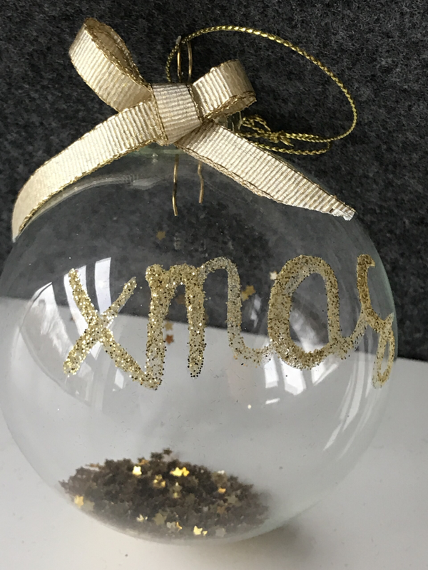 CHRISTMAS DEAL Nicolaja transparante kerstbal Xmas met gouden sterretjes