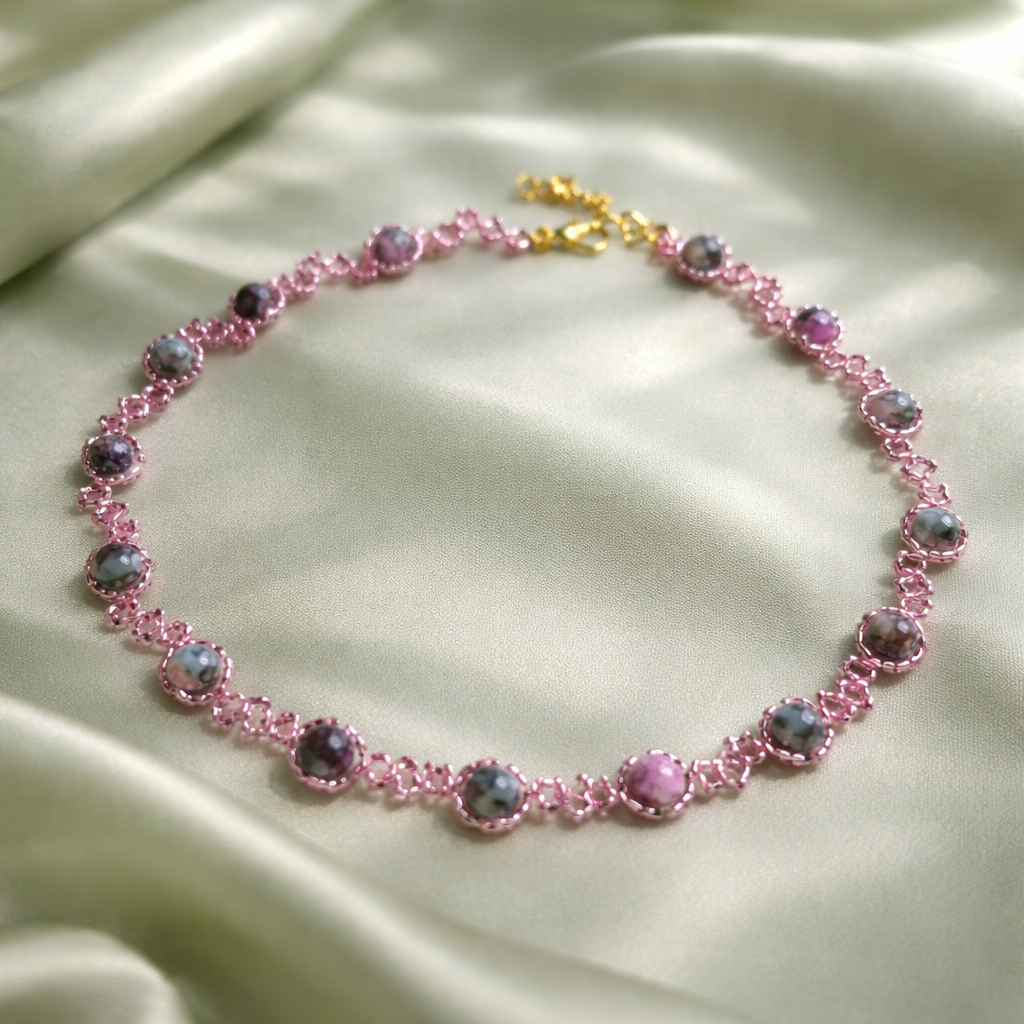 ästhetische Halskette