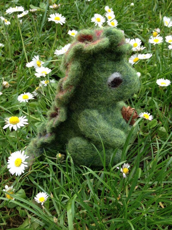 Kleiner Walddrachen gefilzt