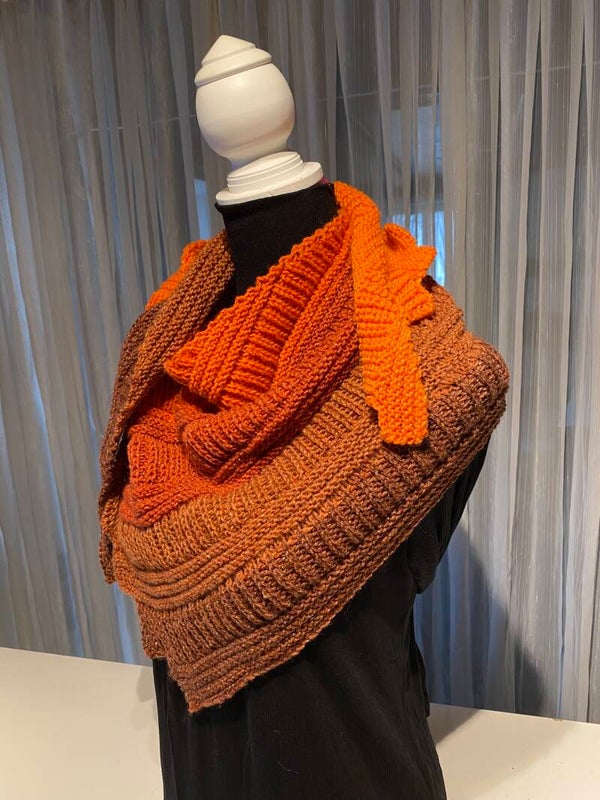 Dreiecktuch asymmetrisch Orange