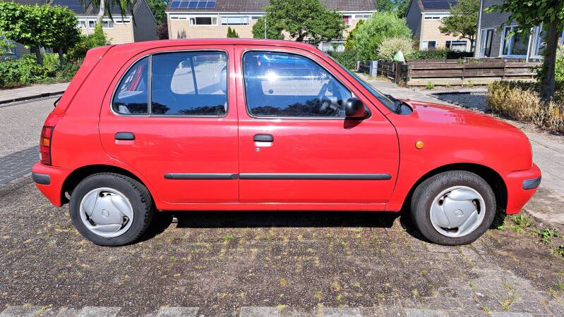 Foto Nissan Micra 1997 rood missnienox