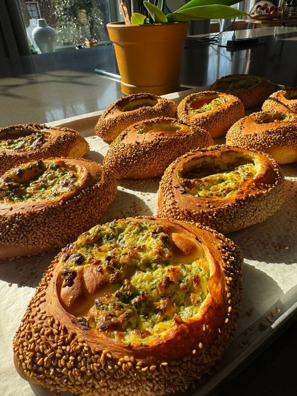 Daslook sesam broodje