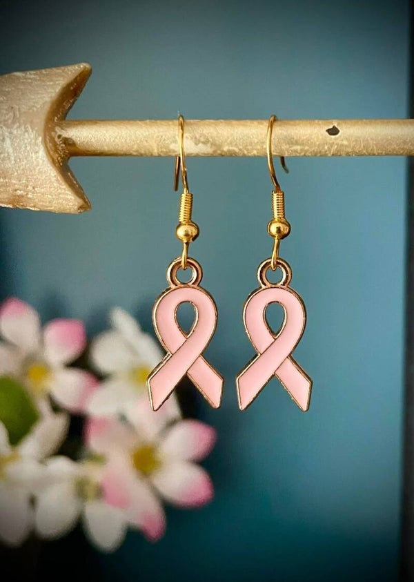 Boucles d’oreilles Octobre rose dorées