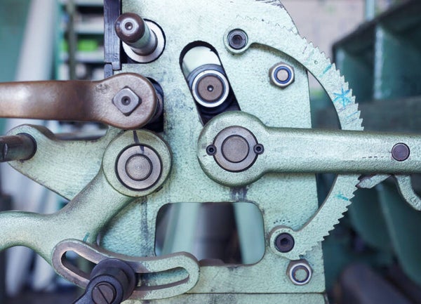 Industriemechanik mit Zahnrad und Hebelwerk