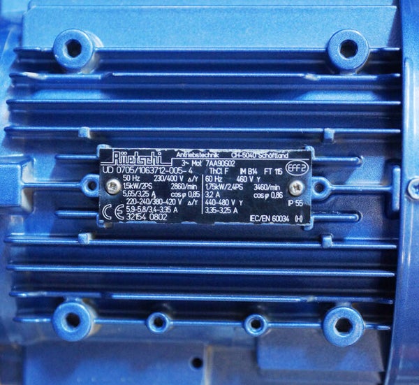 Elektromotor mit Typenschild
