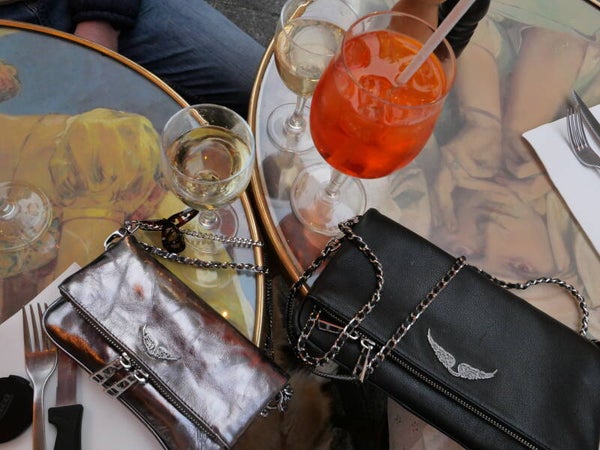 Apéro in Paris – Freundschaft, Mode und Lebensgefühl