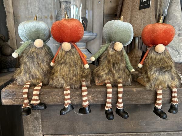 Pompoenkabouter met bungelbeentjes