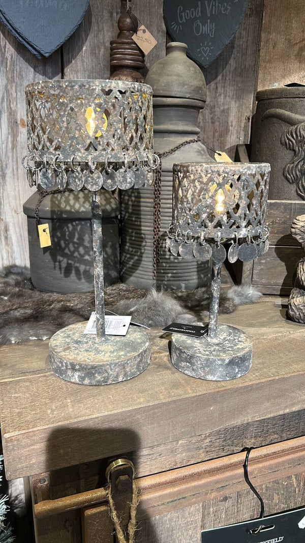 Countryfield tafellamp op batterijen. Zwart