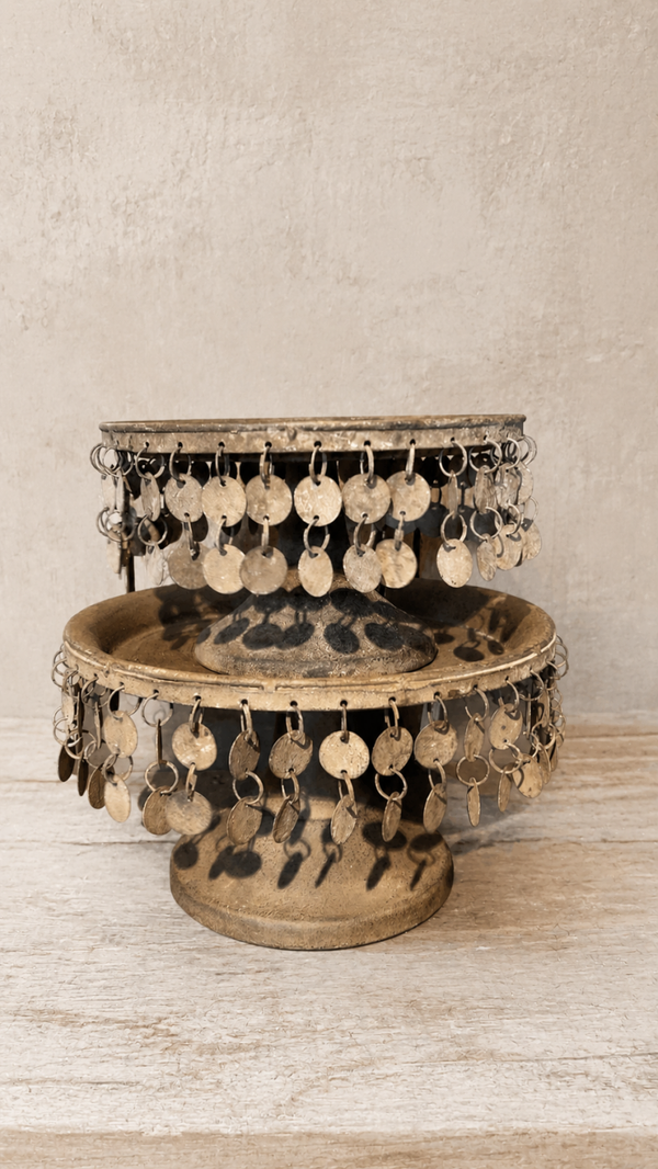 Metalen schaal met muntjes – Roest look