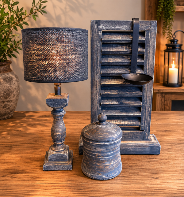 Houten Luik op Voet met Accessoires – Compleet Decoratiesetje