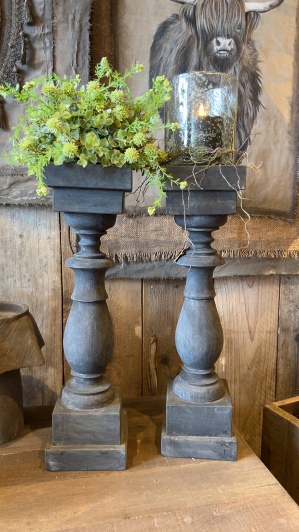 Stoere houten balusters