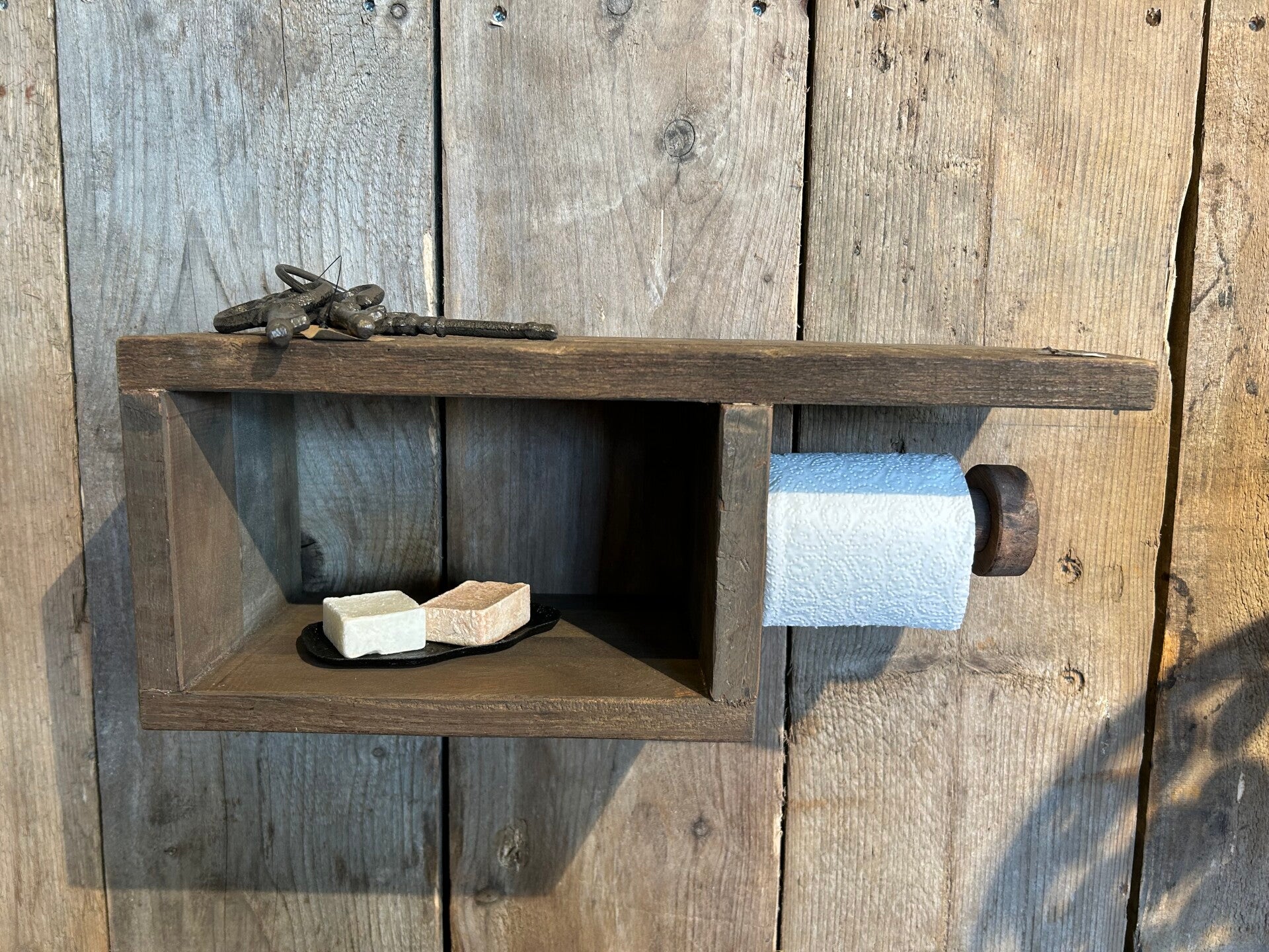 Driftwood toiletrol houder