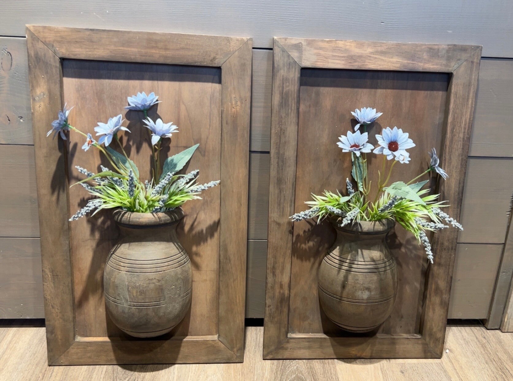 Houten wanddecoratie Met pot compleet. Blauw