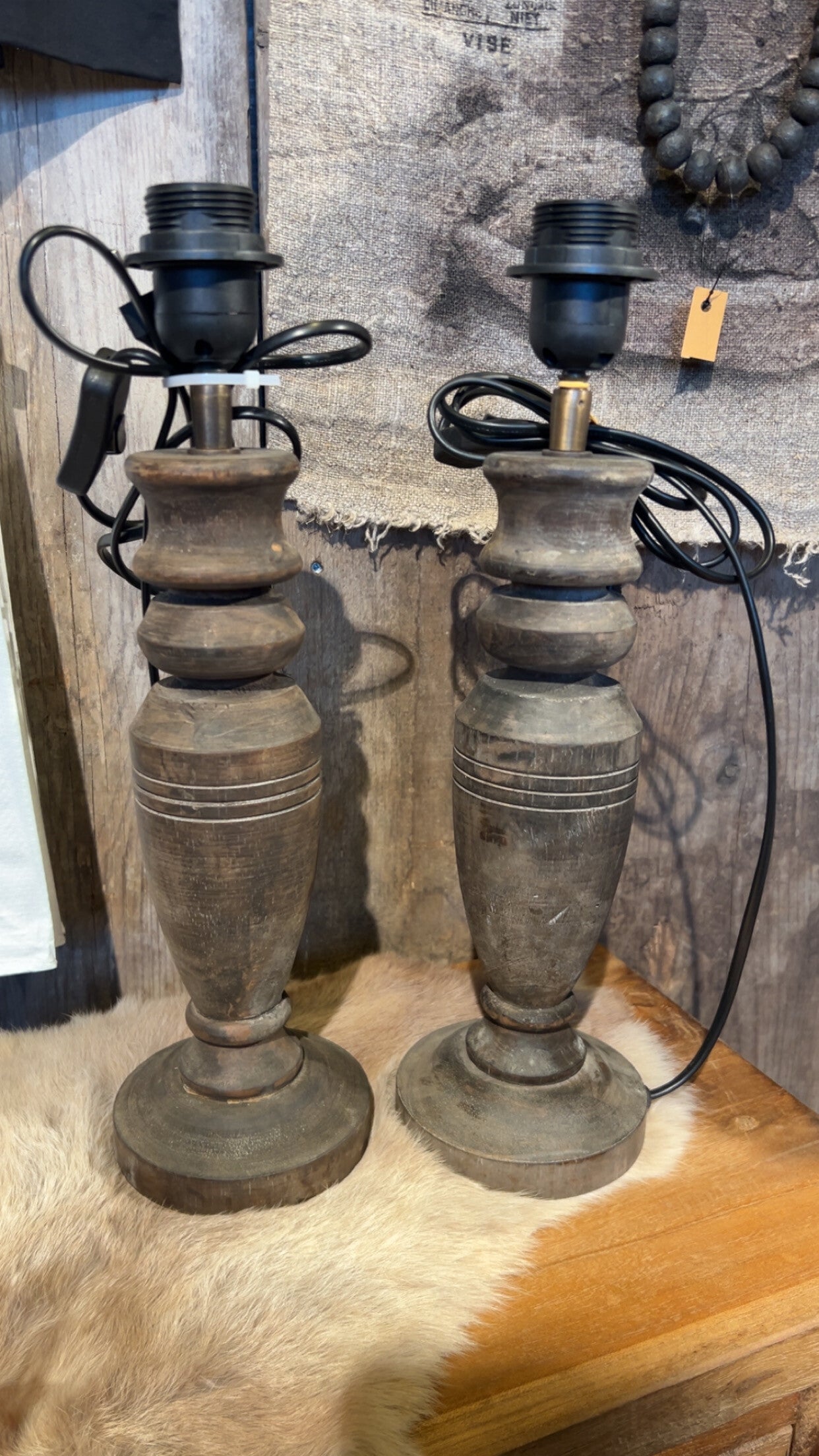 Houten tafellamp – robuust & landelijk