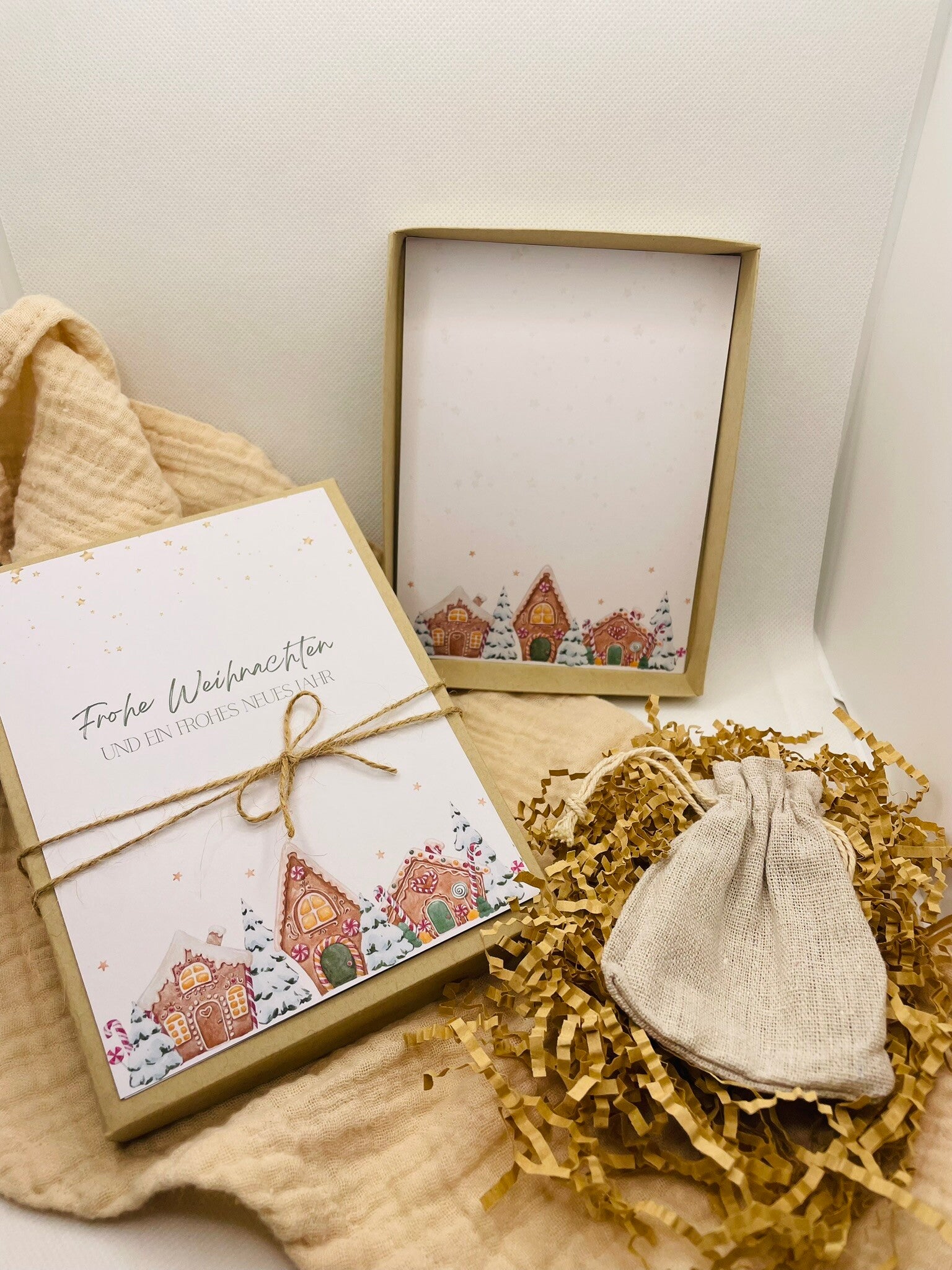 Geschenkbox mit kleinem Baumwollsäckchen - Weihnachten