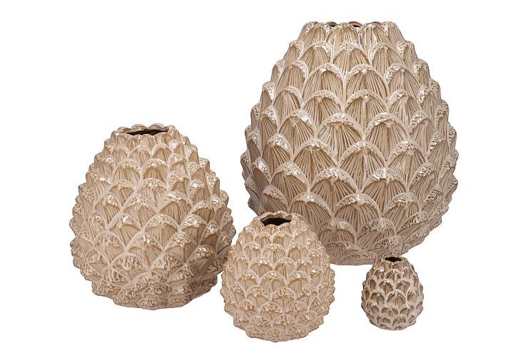 Mika cozy sand vase pinecone edge