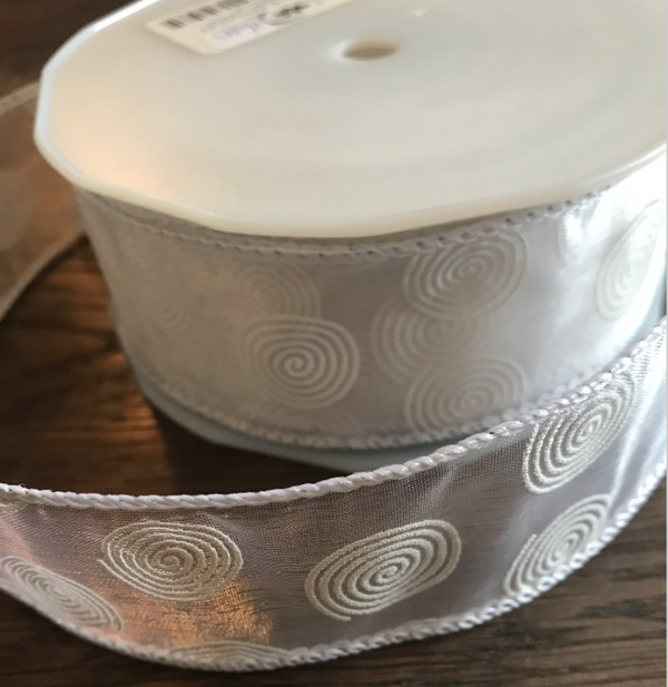 Grote rol organza lint met cirkels