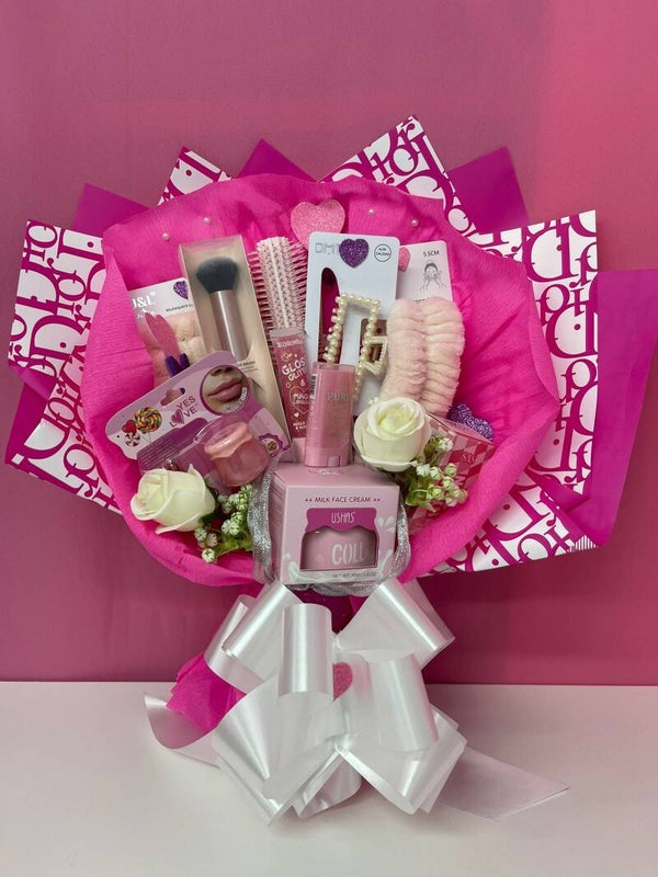 Ramo de maquillaje “Sweet Pink Dior Style”