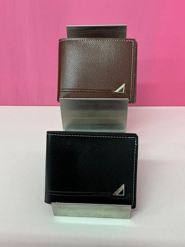 Cartera de caballero en polipiel con detalle metálico