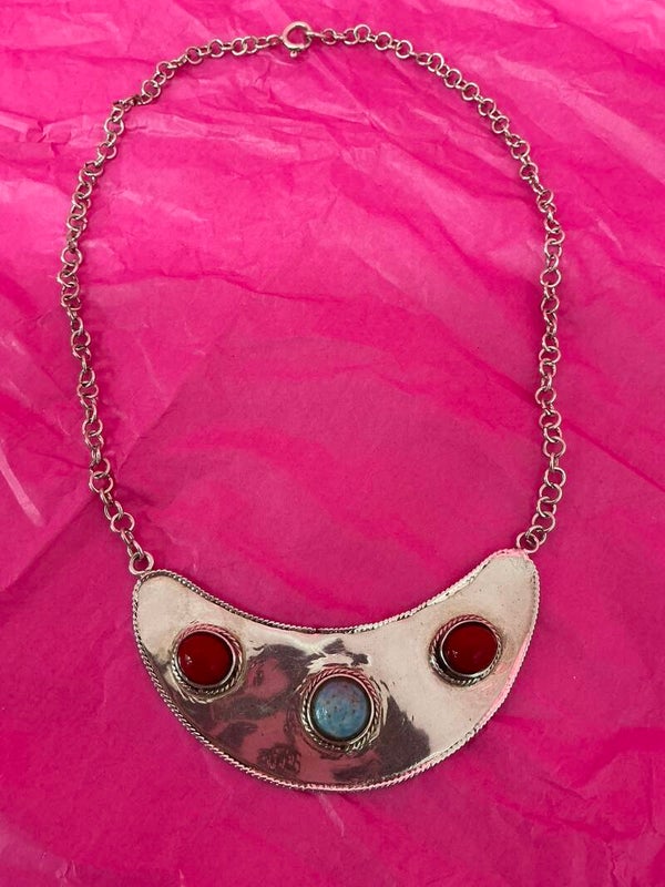 Collar de Plata de Ley envejecida con piedras coral y turquesa