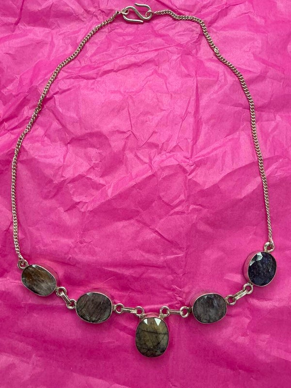 Collar Plata de Ley con Cuarzo Rutilado – Energía y Elegancia Natural