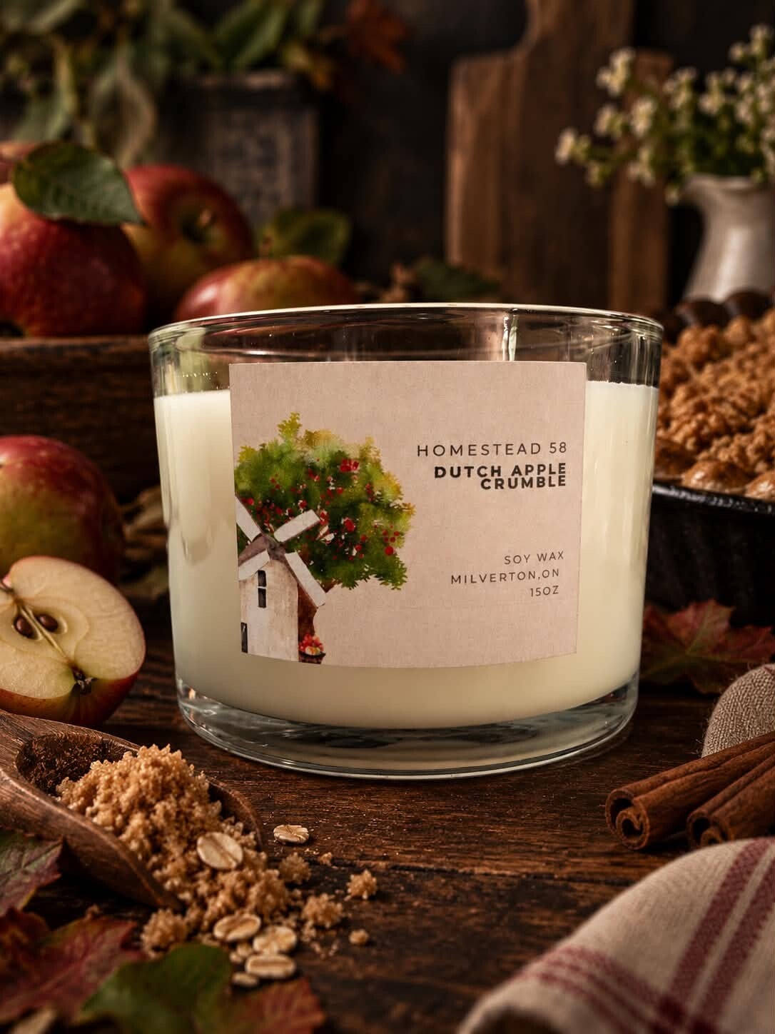Dutch Apple Crumble Soy Candle – 15 oz