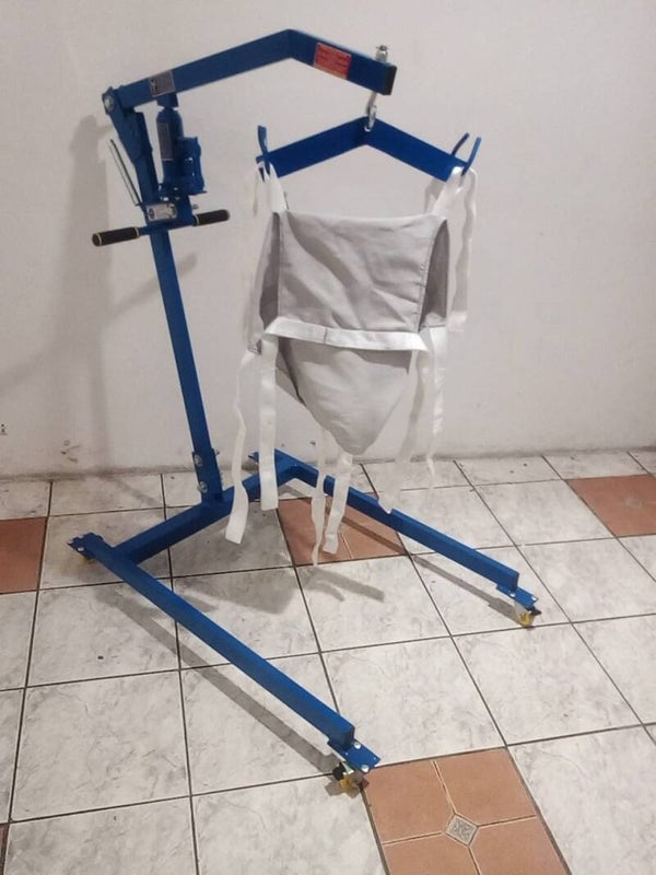 GRÚA PARA TRASLADO DE PACIENTE