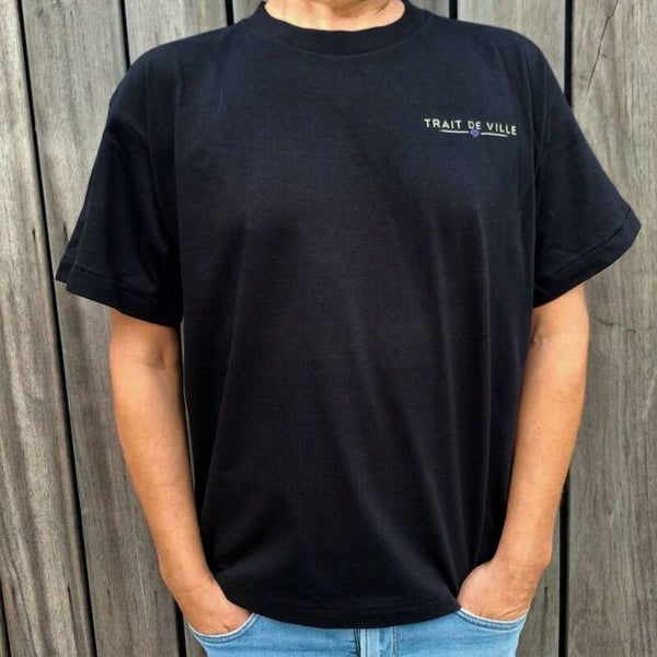 Trait De Ville T-shirt - zwart / baggy