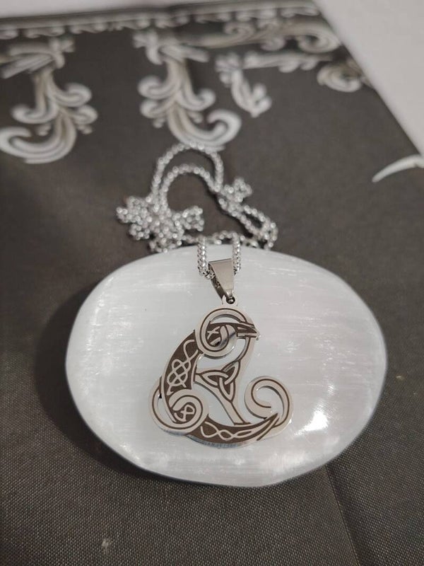 COLGANTE ACERO TRISQUEL CON TRIQUETA Y LUNA
