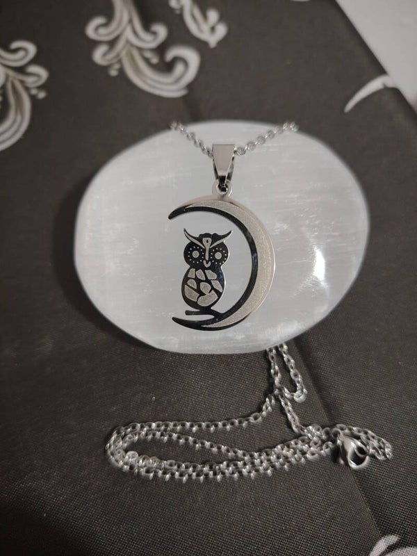 COLGANTE DE ACERO CON BUHO EN LUNA