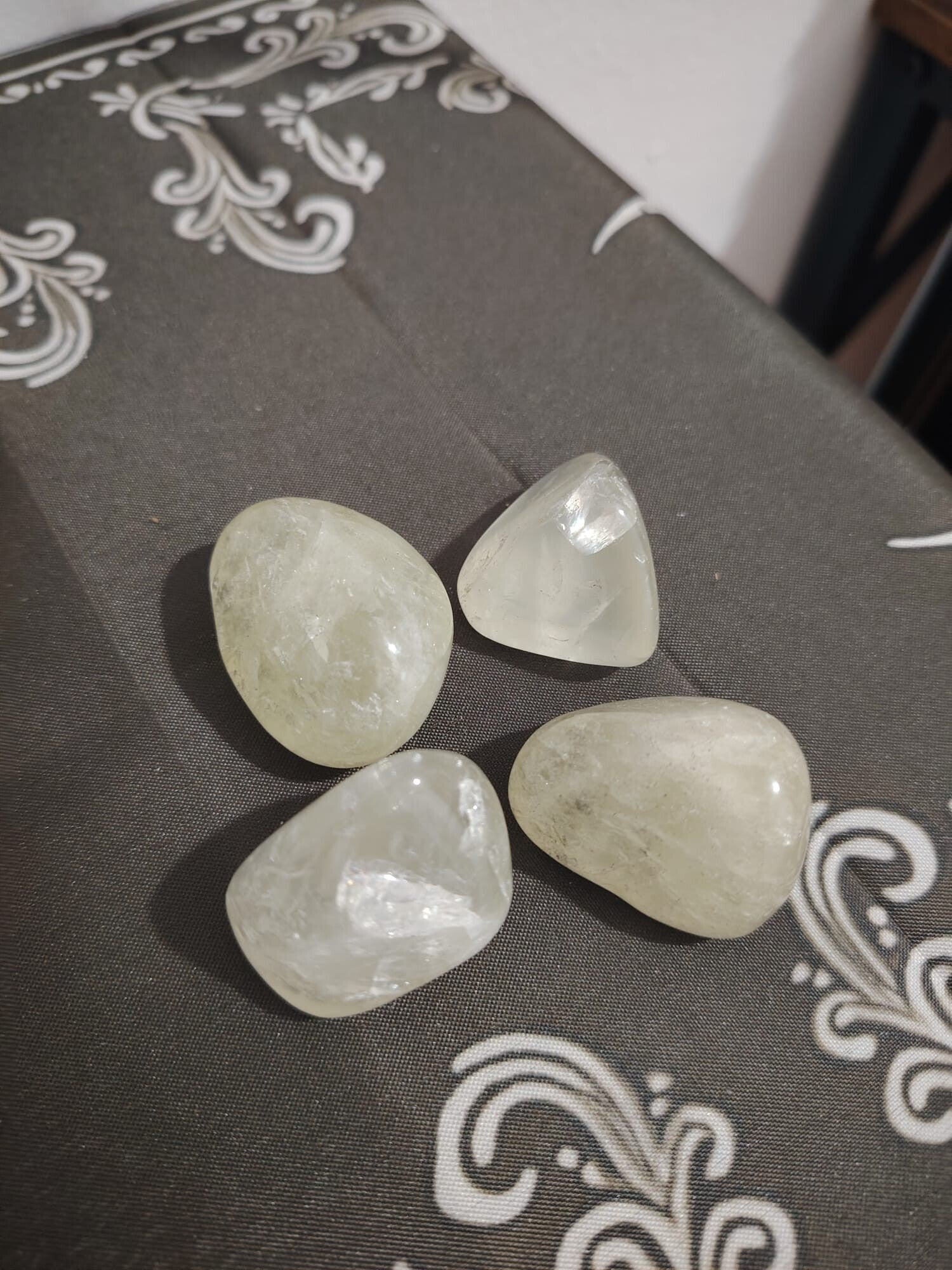 CANTO RODADO GRANDE CITRINO